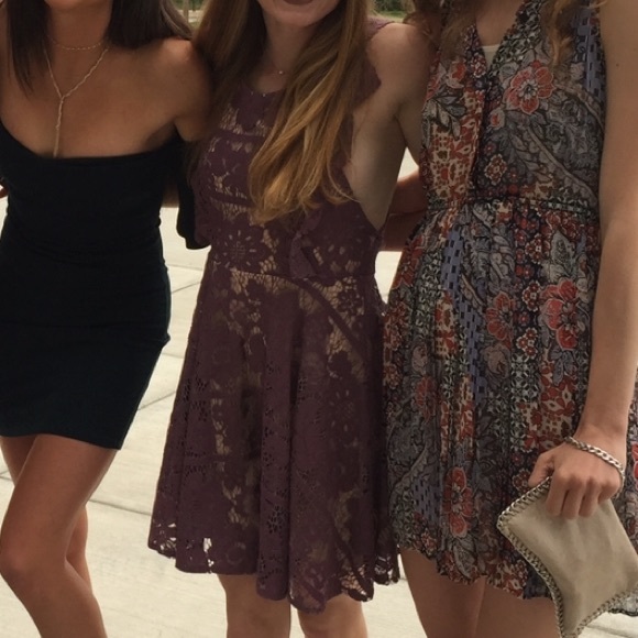 Purple lace dress - Picture 5 of 8